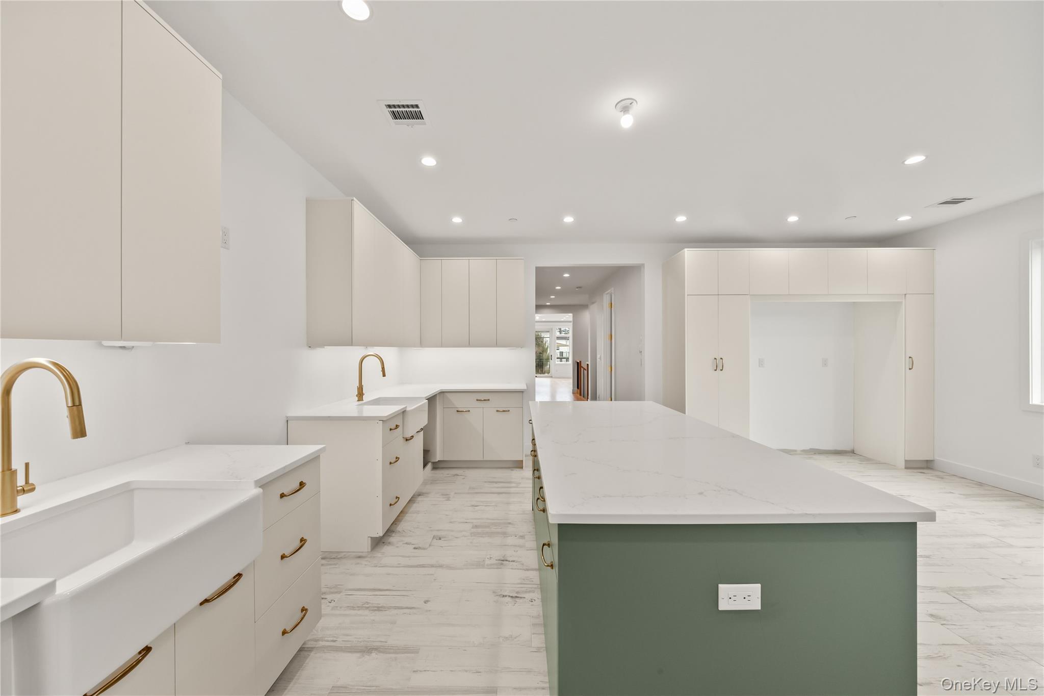 Condo Singer  Rockland County, NY 10977, MLS-973840-16