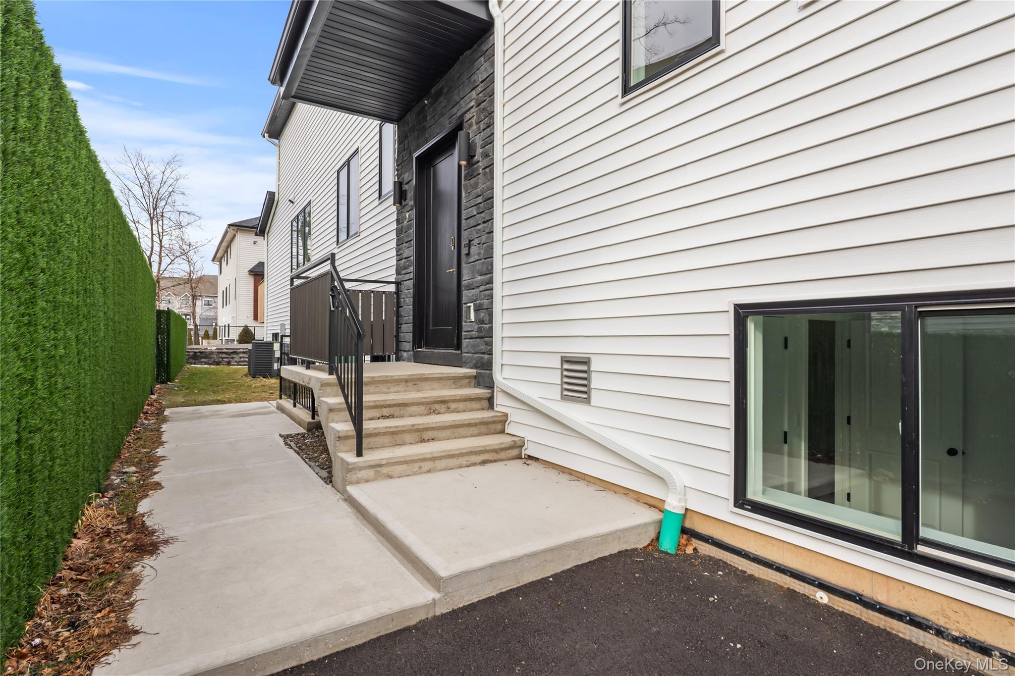 Condo Singer  Rockland County, NY 10977, MLS-973840-44