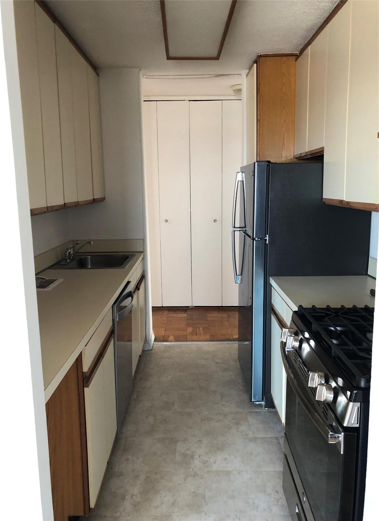 Coop 112th  Queens, NY 11375, MLS-973850-4