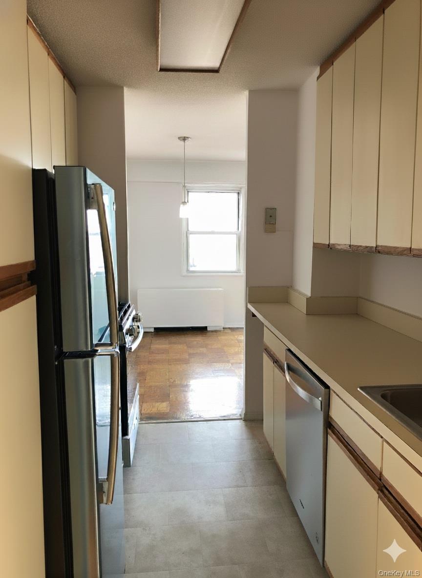 Coop 112th  Queens, NY 11375, MLS-973850-5