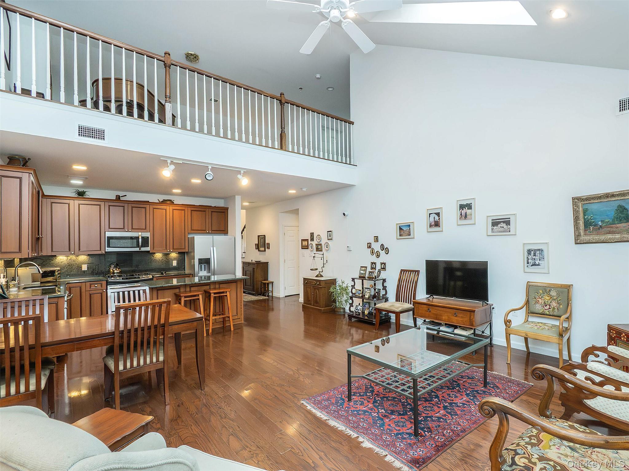 Condo Pond View  Nassau County, NY 11050, MLS-973881-10