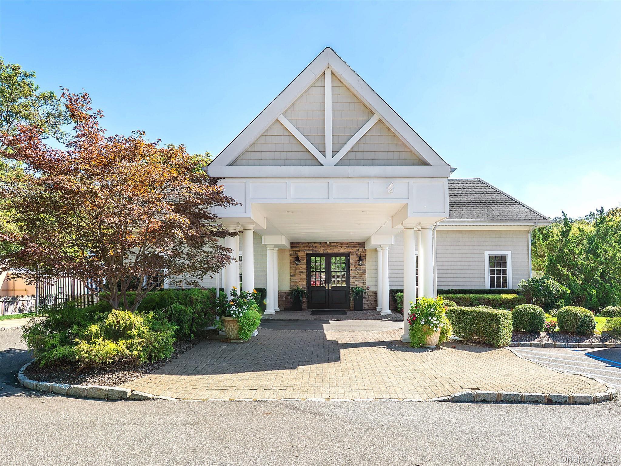 Condo Pond View  Nassau County, NY 11050, MLS-973881-27