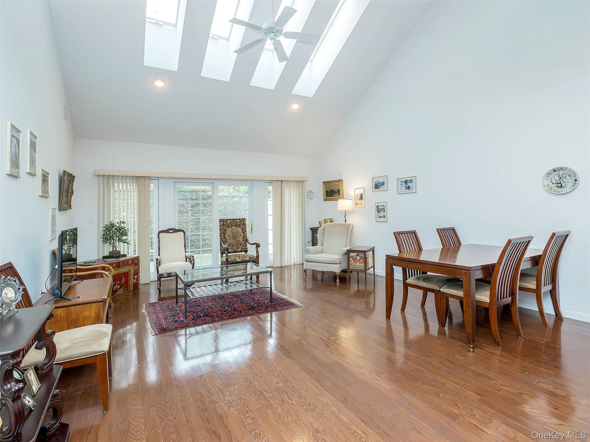 Condo Pond View  Nassau County, NY 11050, MLS-973881-9