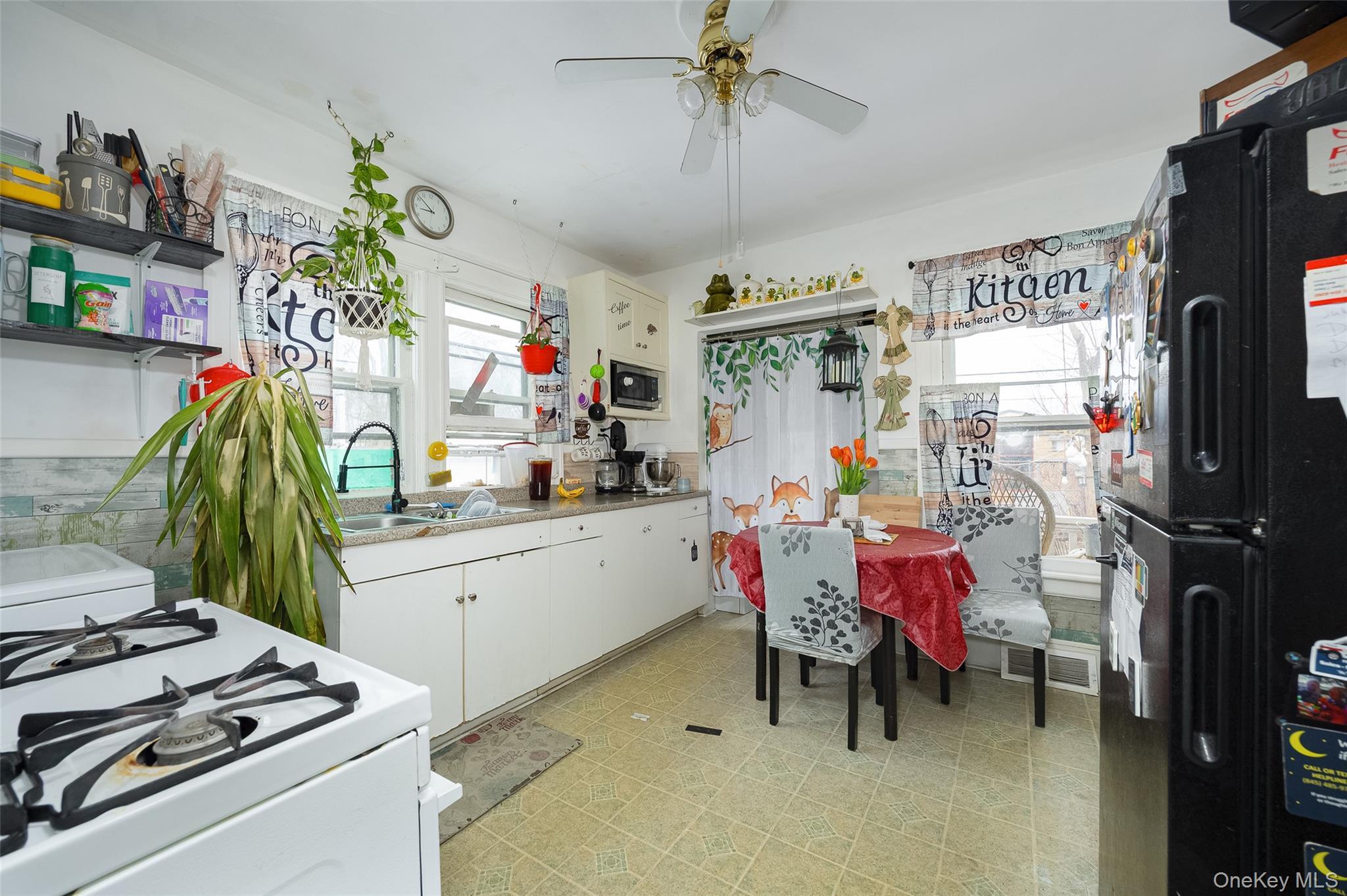 Single Family Manitou  Dutchess County, NY 12603, MLS-973888-8