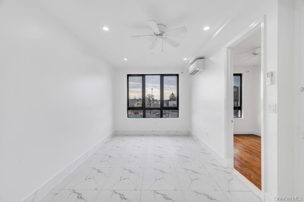 Single Family 101st  Queens, NY 11419, MLS-973890-3