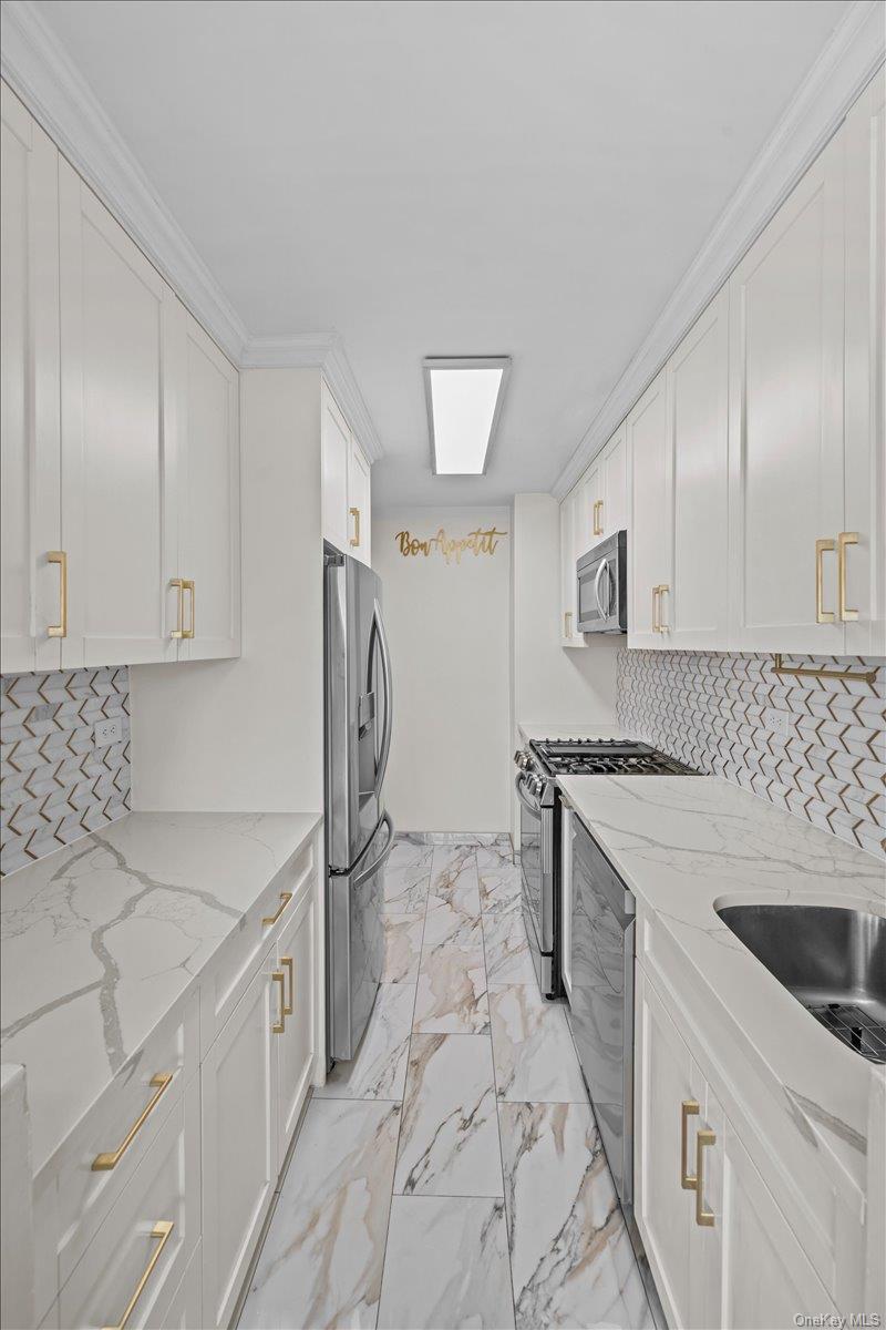 Coop Kappock Bronx, NY 10463, MLS-973894-10