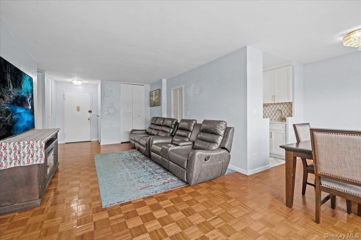 Coop Kappock Bronx, NY 10463, MLS-973894-4