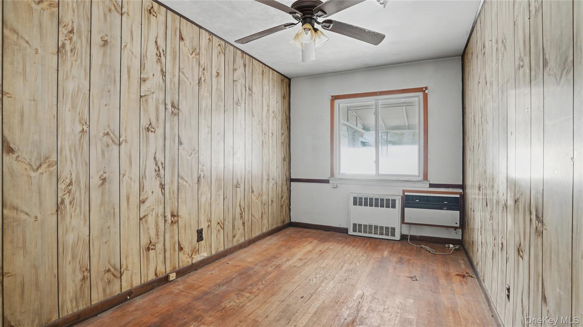 Single Family 61st  Queens, NY 11378, MLS-973896-10