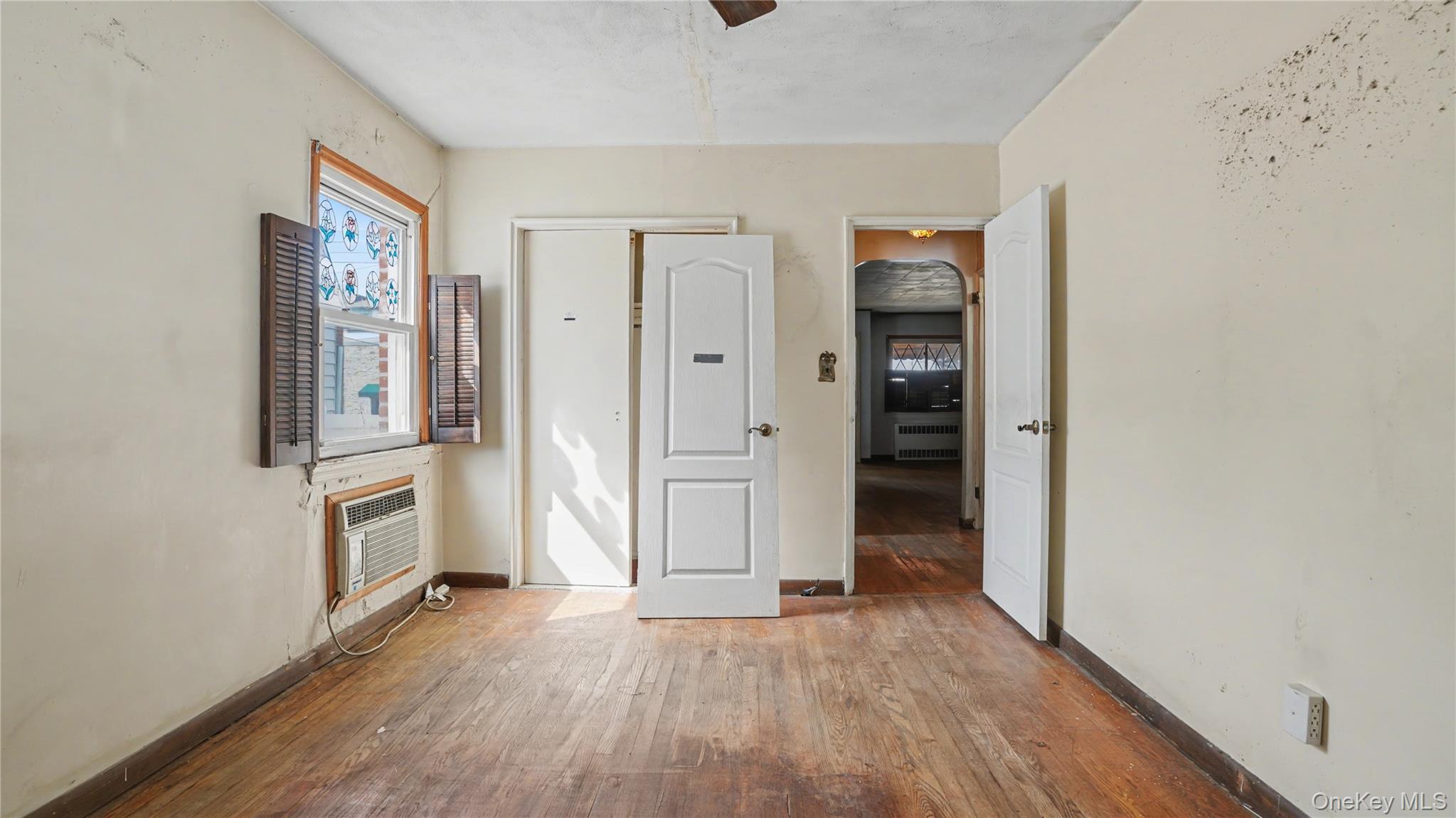 Single Family 61st  Queens, NY 11378, MLS-973896-9