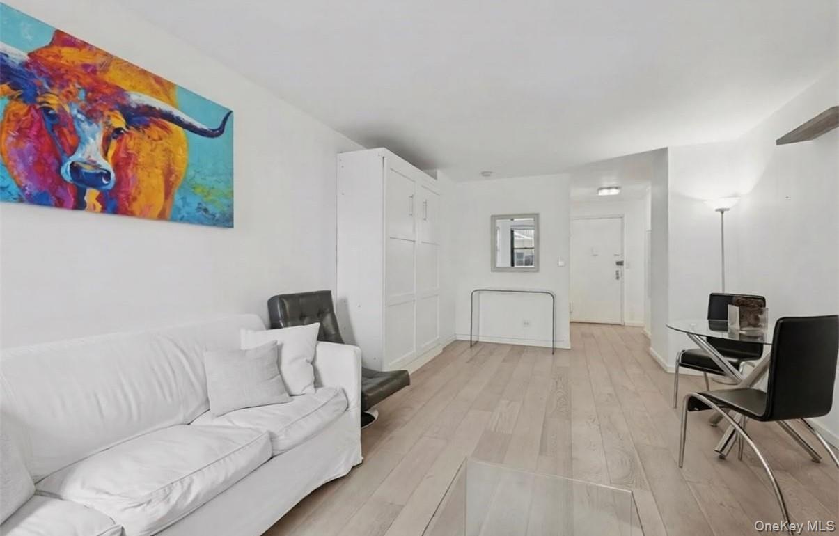 Coop W 66th Street Manhattan, NY 10023, MLS-973898-2