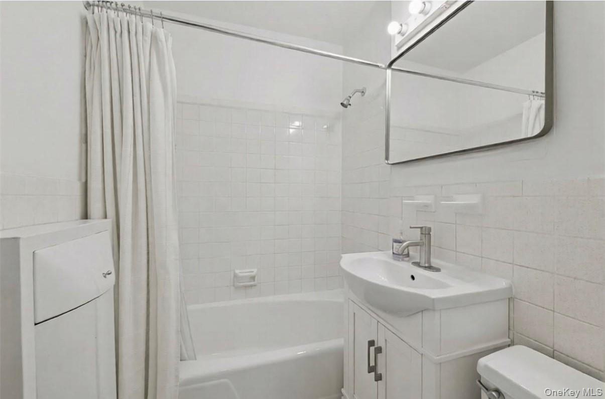 Coop W 66th Street Manhattan, NY 10023, MLS-973898-4