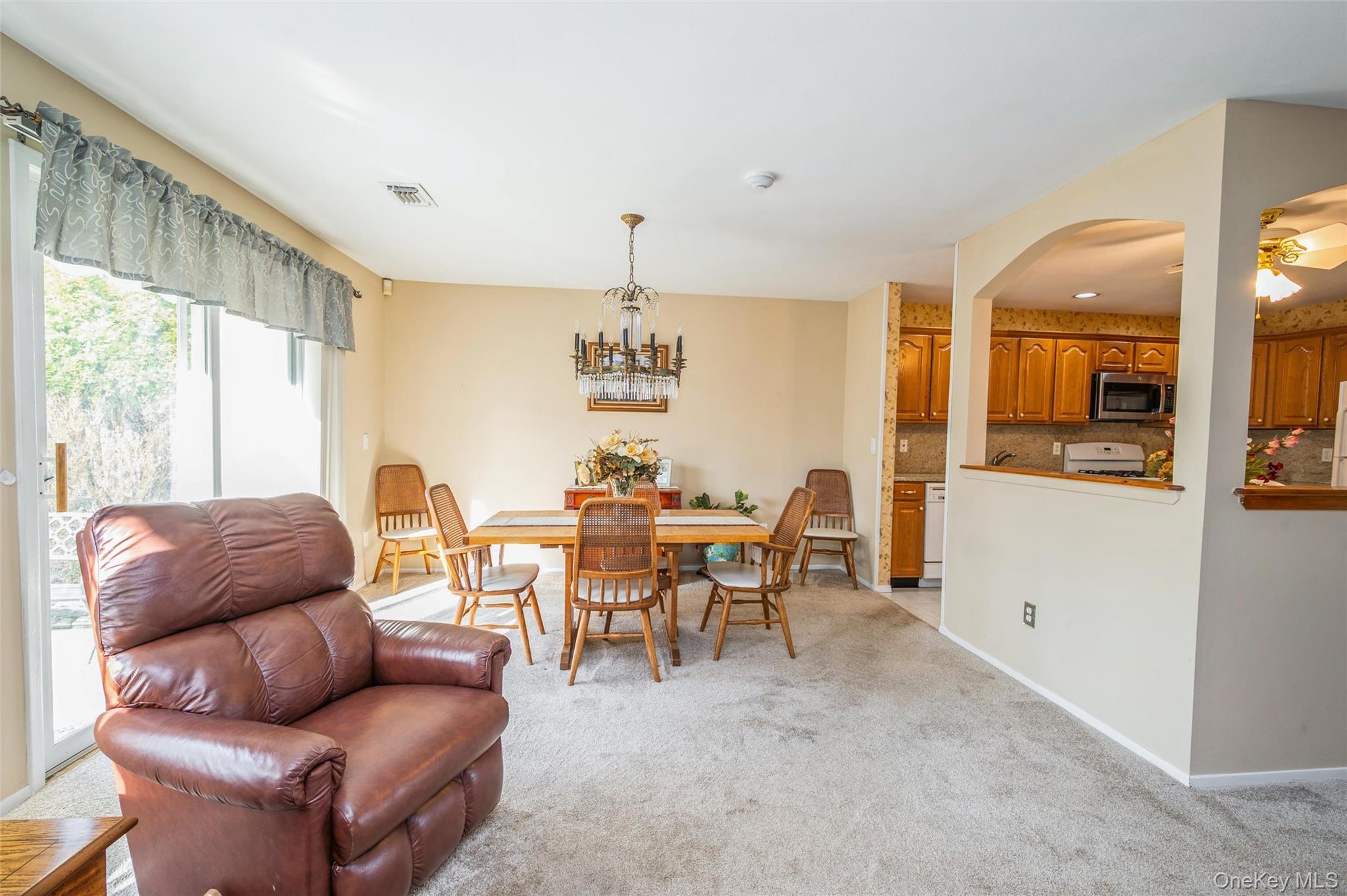 Condo Erin  Suffolk County, NY 11733, MLS-973899-11