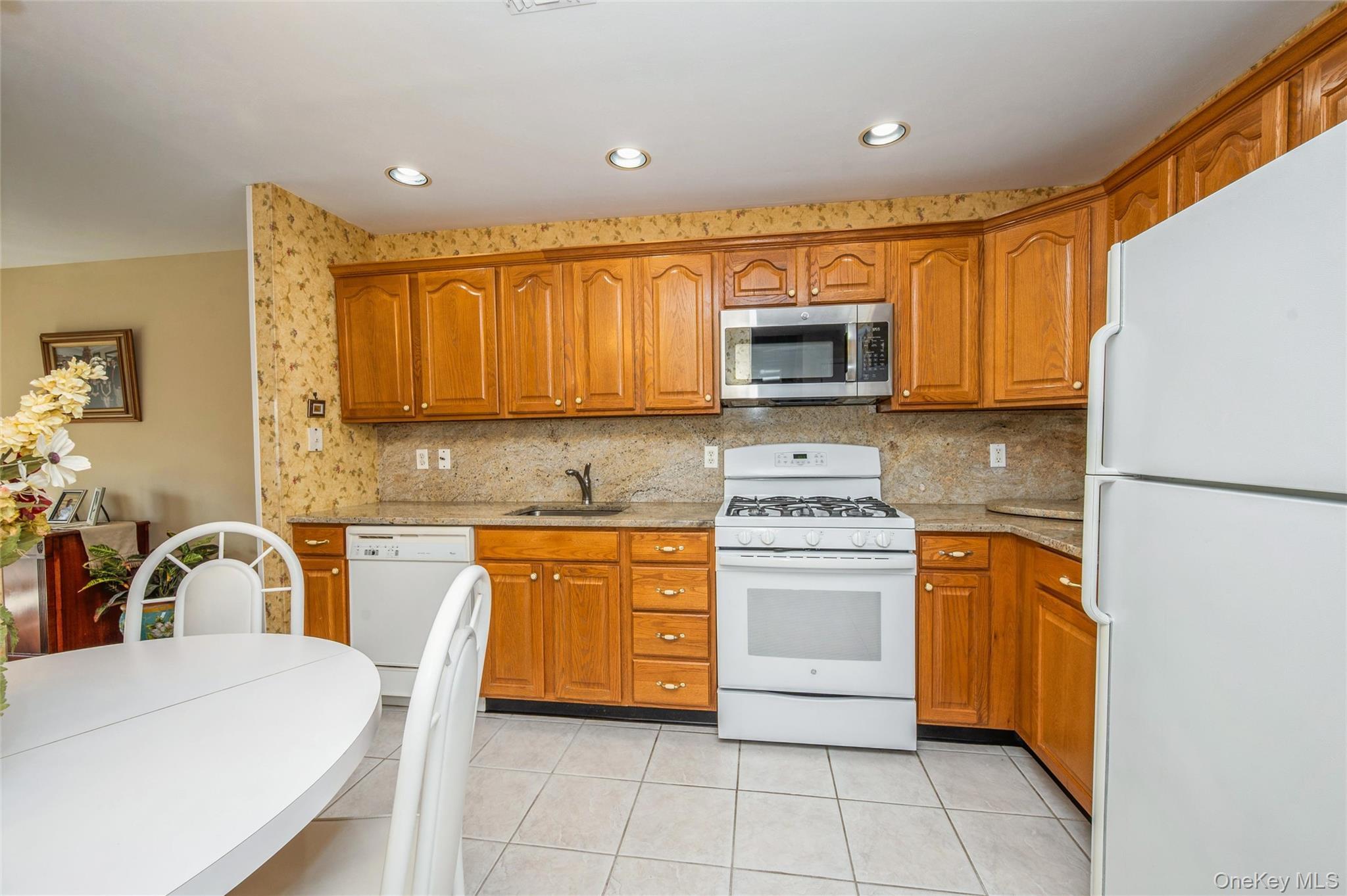 Condo Erin  Suffolk County, NY 11733, MLS-973899-16