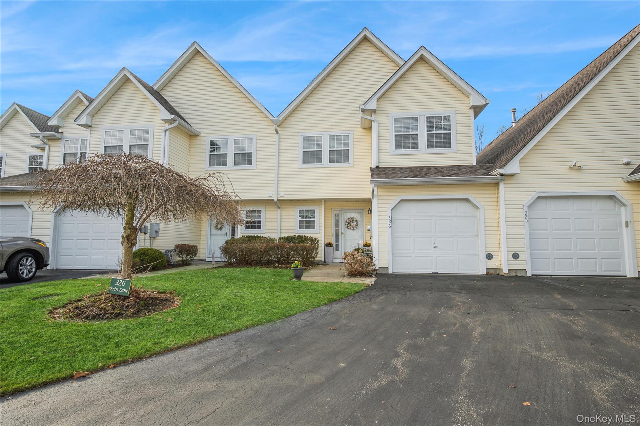 Condo Erin  Suffolk County, NY 11733, MLS-973899-2