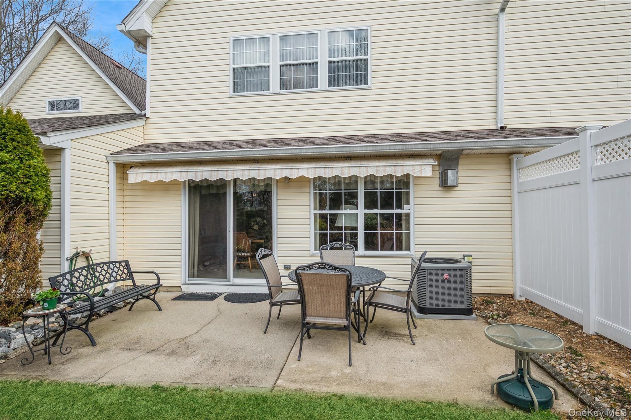 Condo Erin  Suffolk County, NY 11733, MLS-973899-28