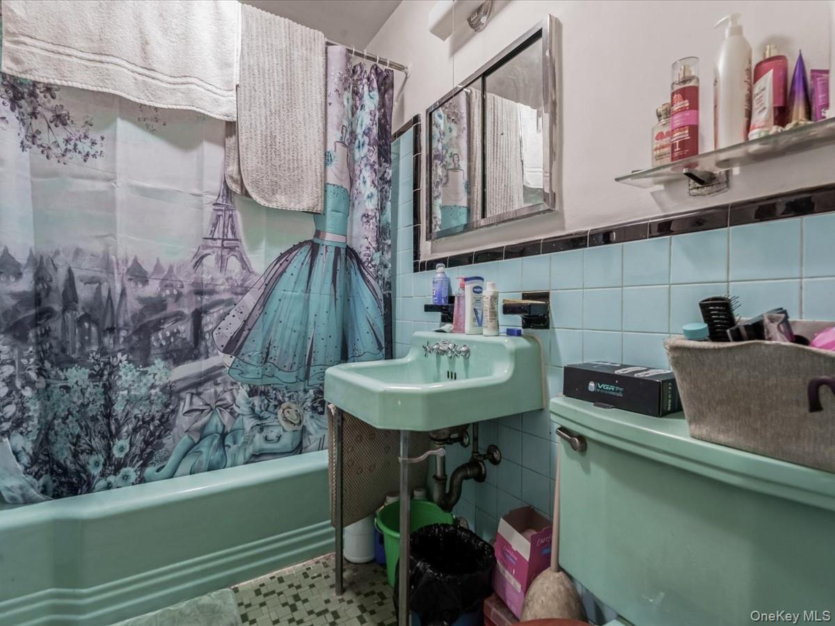 Single Family Edison  Bronx, NY 10461, MLS-973900-11