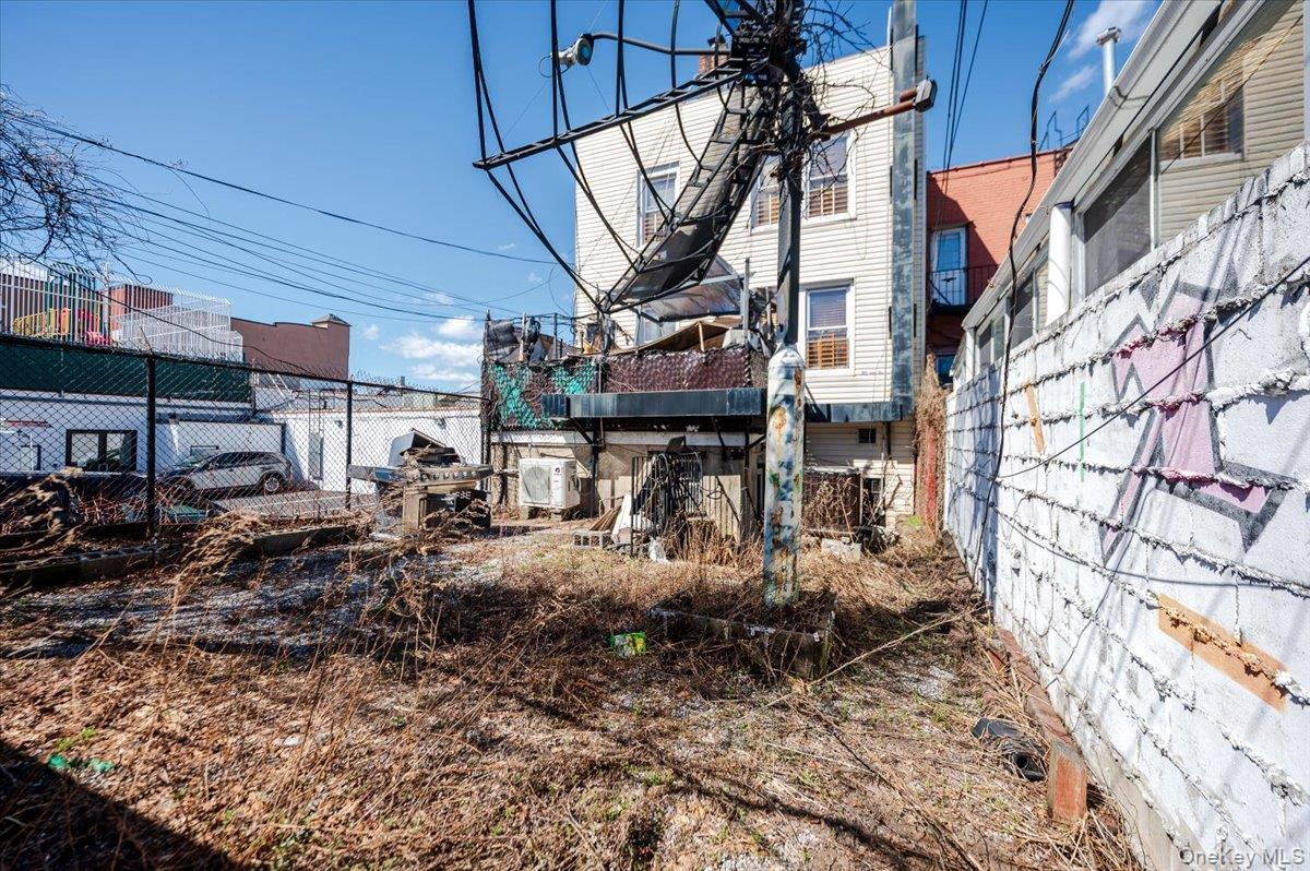 Commercial Sale Bruckner Boulevard Bronx, NY 10465, MLS-973902-38