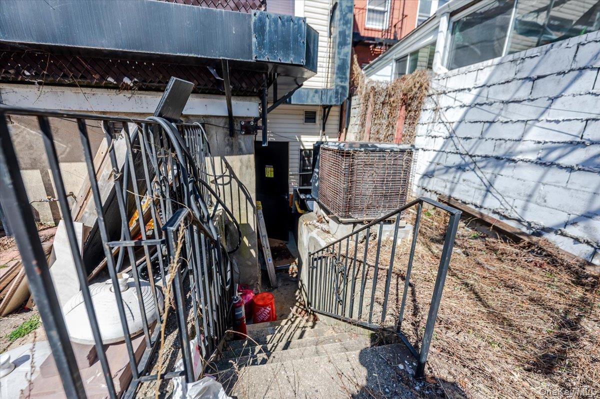 Commercial Sale Bruckner Boulevard Bronx, NY 10465, MLS-973902-39