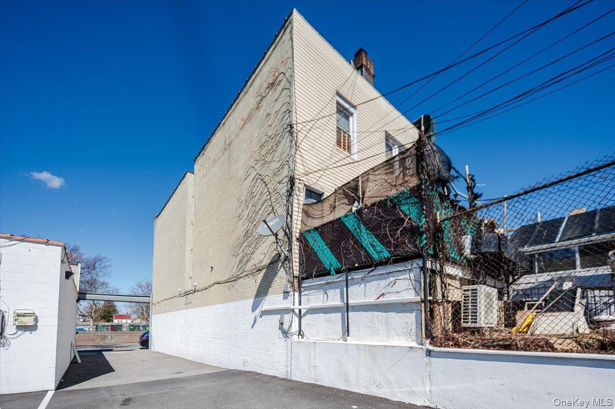 Commercial Sale Bruckner Boulevard Bronx, NY 10465, MLS-973902-40