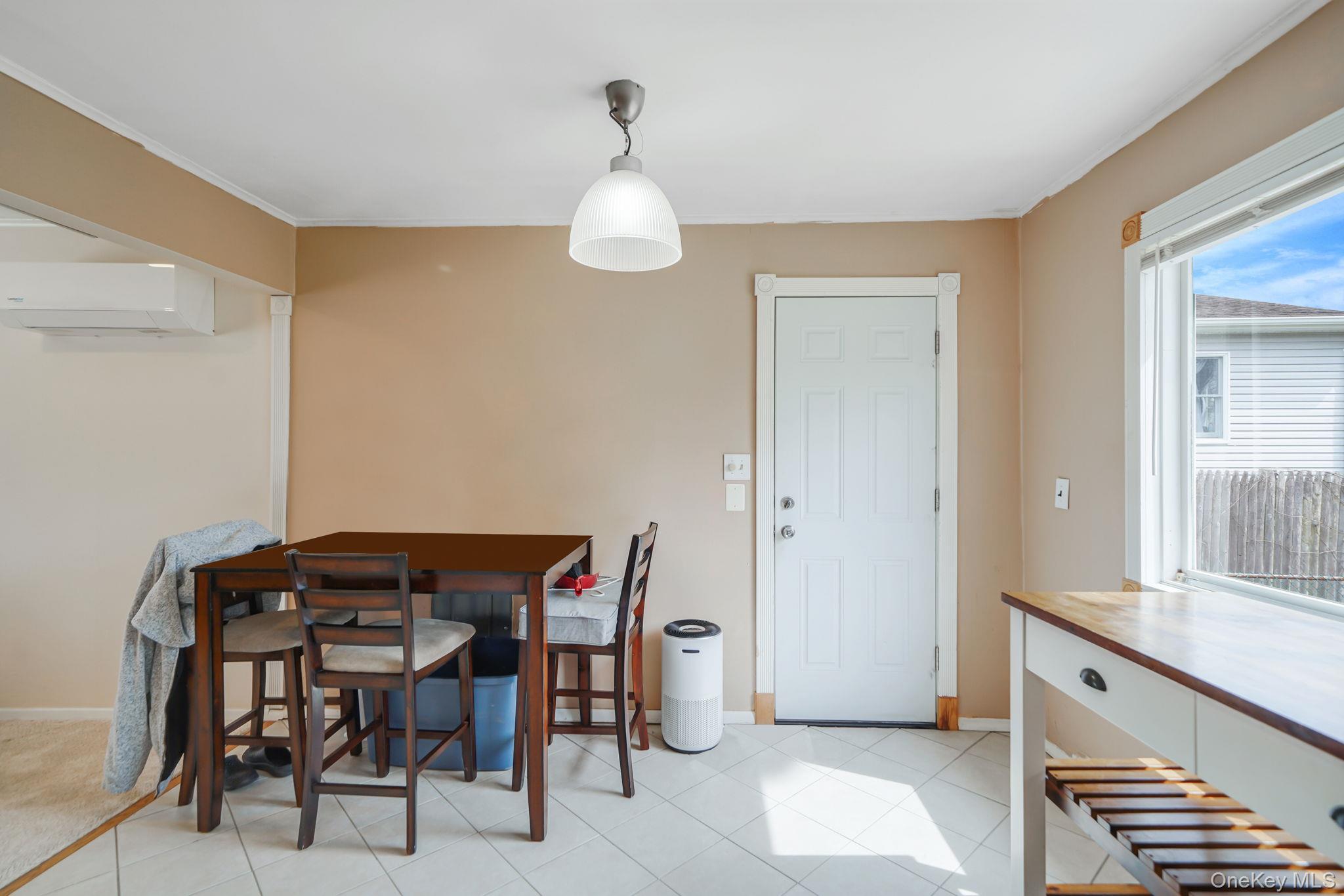 Single Family Argyle  Suffolk County, NY 11967, MLS-973907-10