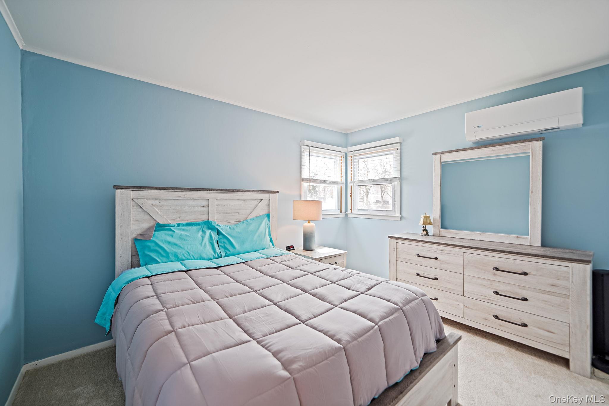 Single Family Argyle  Suffolk County, NY 11967, MLS-973907-11