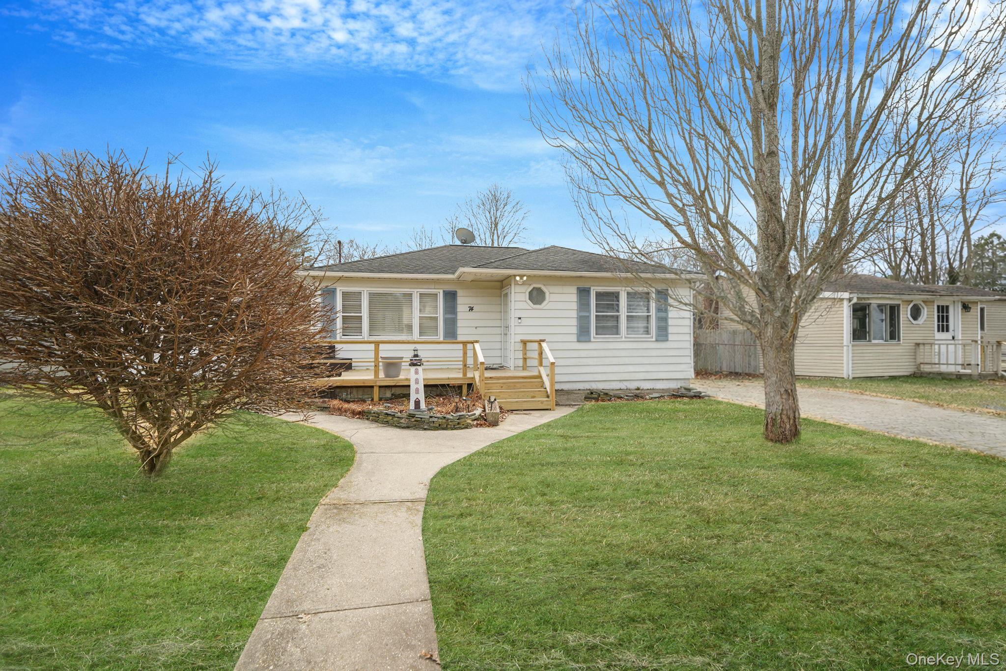 Single Family Argyle  Suffolk County, NY 11967, MLS-973907-3