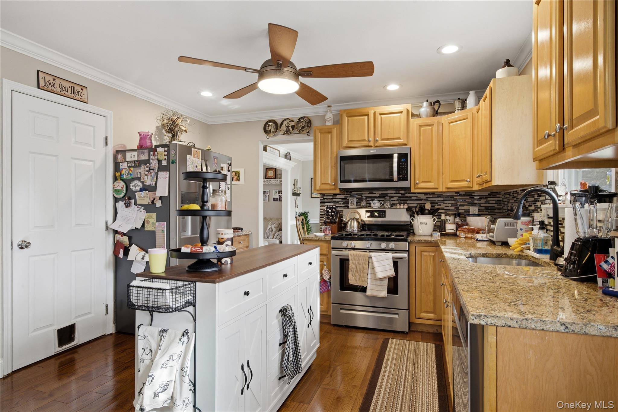 Single Family Elizabeth  Suffolk County, NY 11792, MLS-973924-4