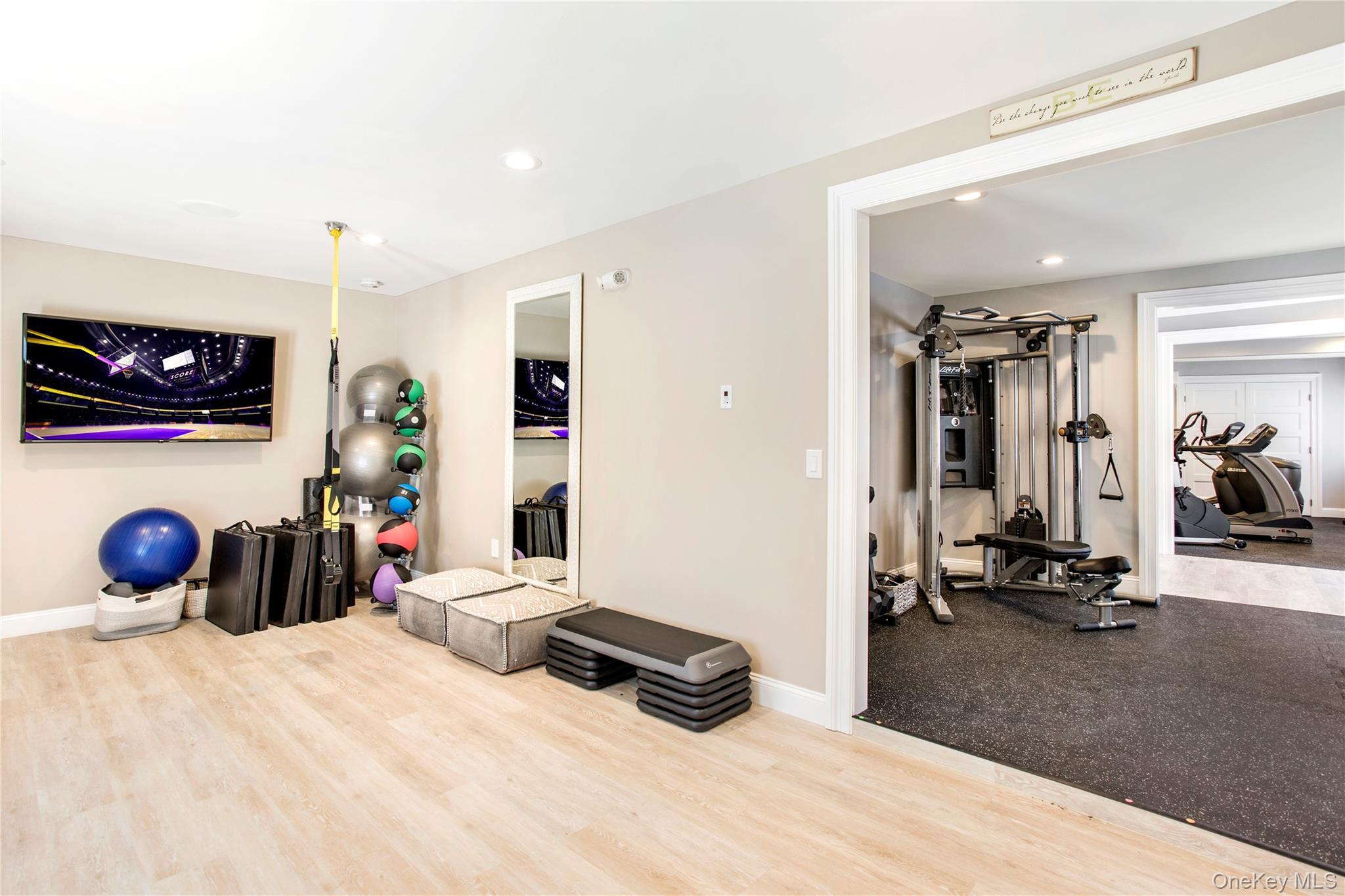 Condo Dune  Suffolk County, NY 11978, MLS-973928-13