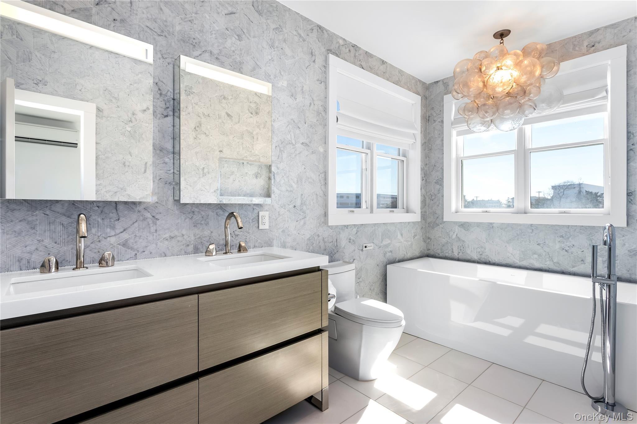 Condo Dune  Suffolk County, NY 11978, MLS-973928-21