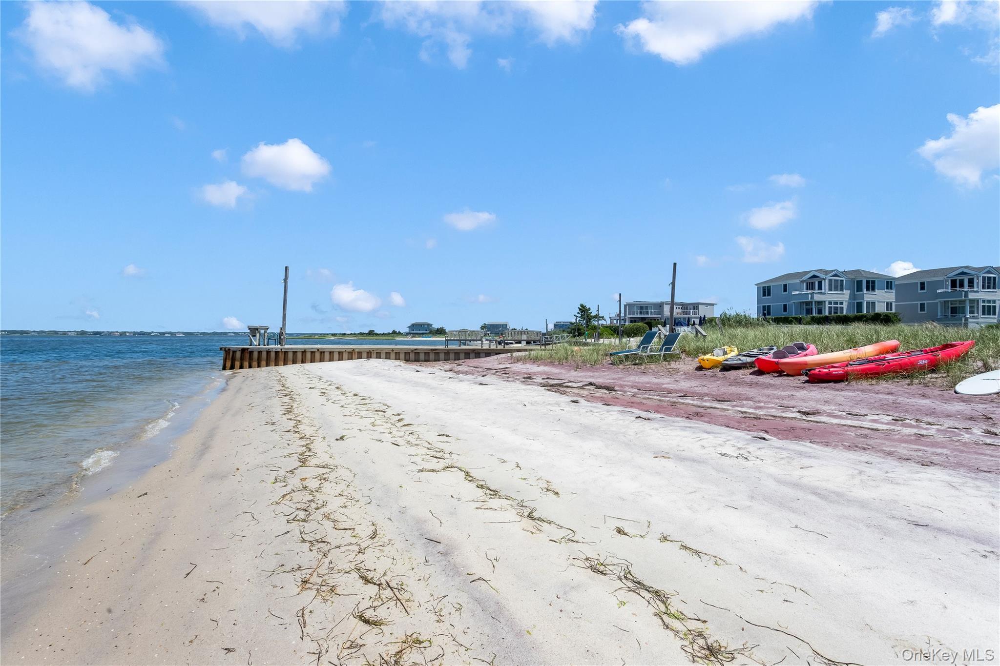 Condo Dune  Suffolk County, NY 11978, MLS-973928-5
