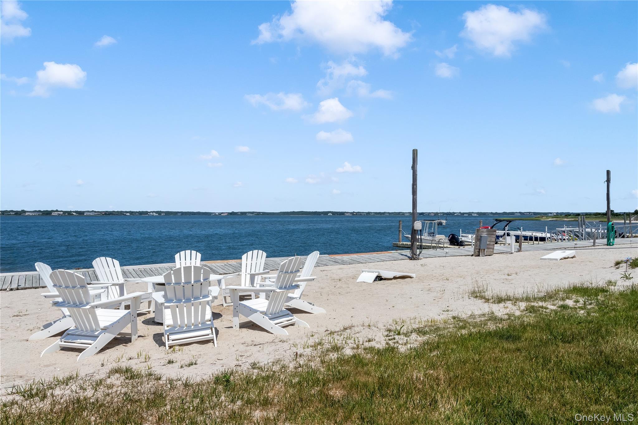 Condo Dune  Suffolk County, NY 11978, MLS-973928-6