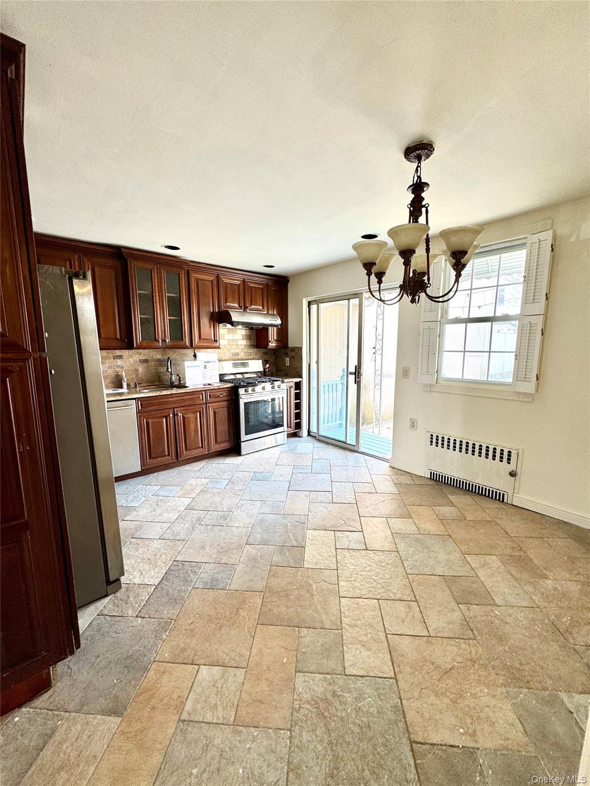 Single Family 69th Queens, NY 11378, MLS-973929-4