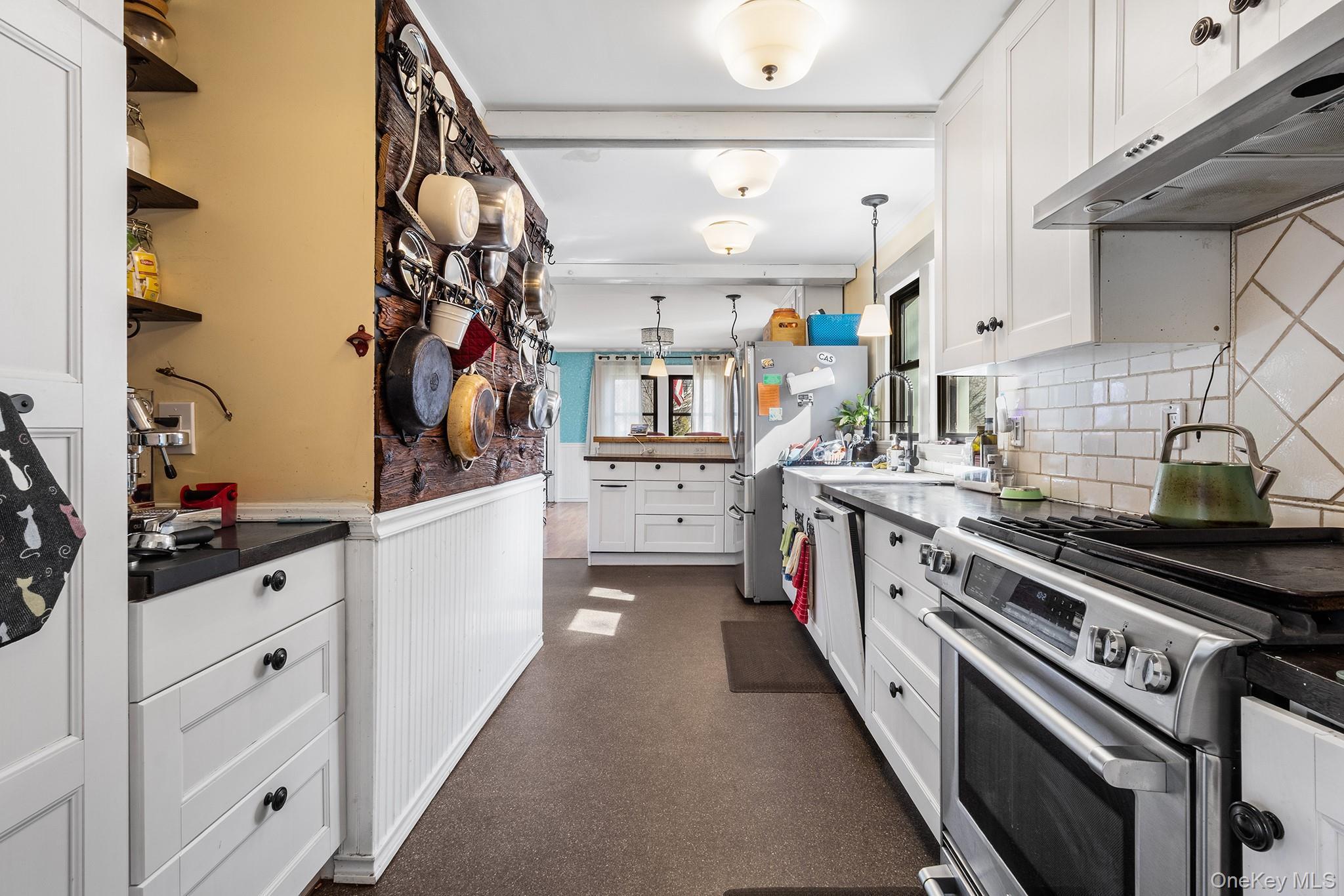 Single Family Robertson  Nassau County, NY 11563, MLS-973935-9