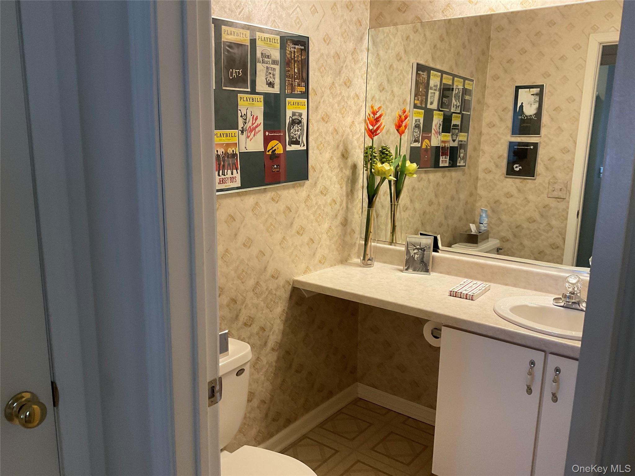 Condo Tall Tree  Dutchess County, NY 12601, MLS-973941-13