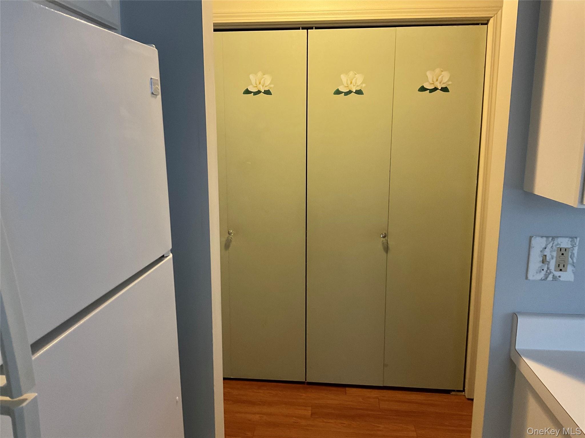 Condo Tall Tree  Dutchess County, NY 12601, MLS-973941-7