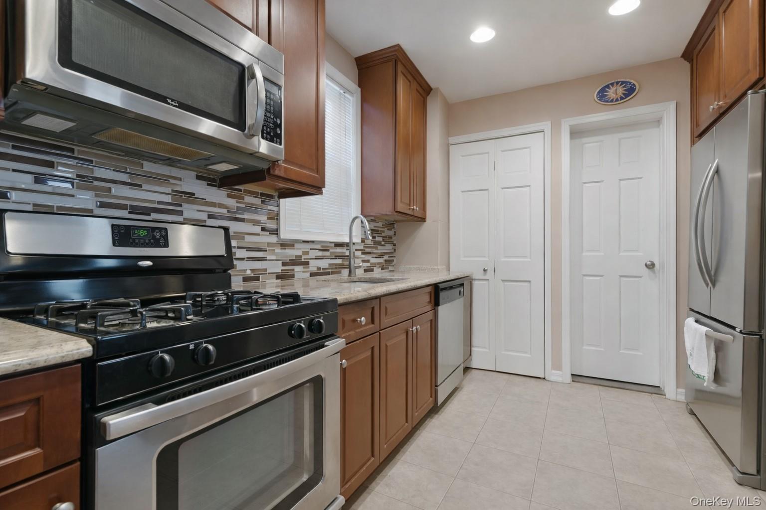 Single Family Beach 93rd  Queens, NY 11693, MLS-973943-6