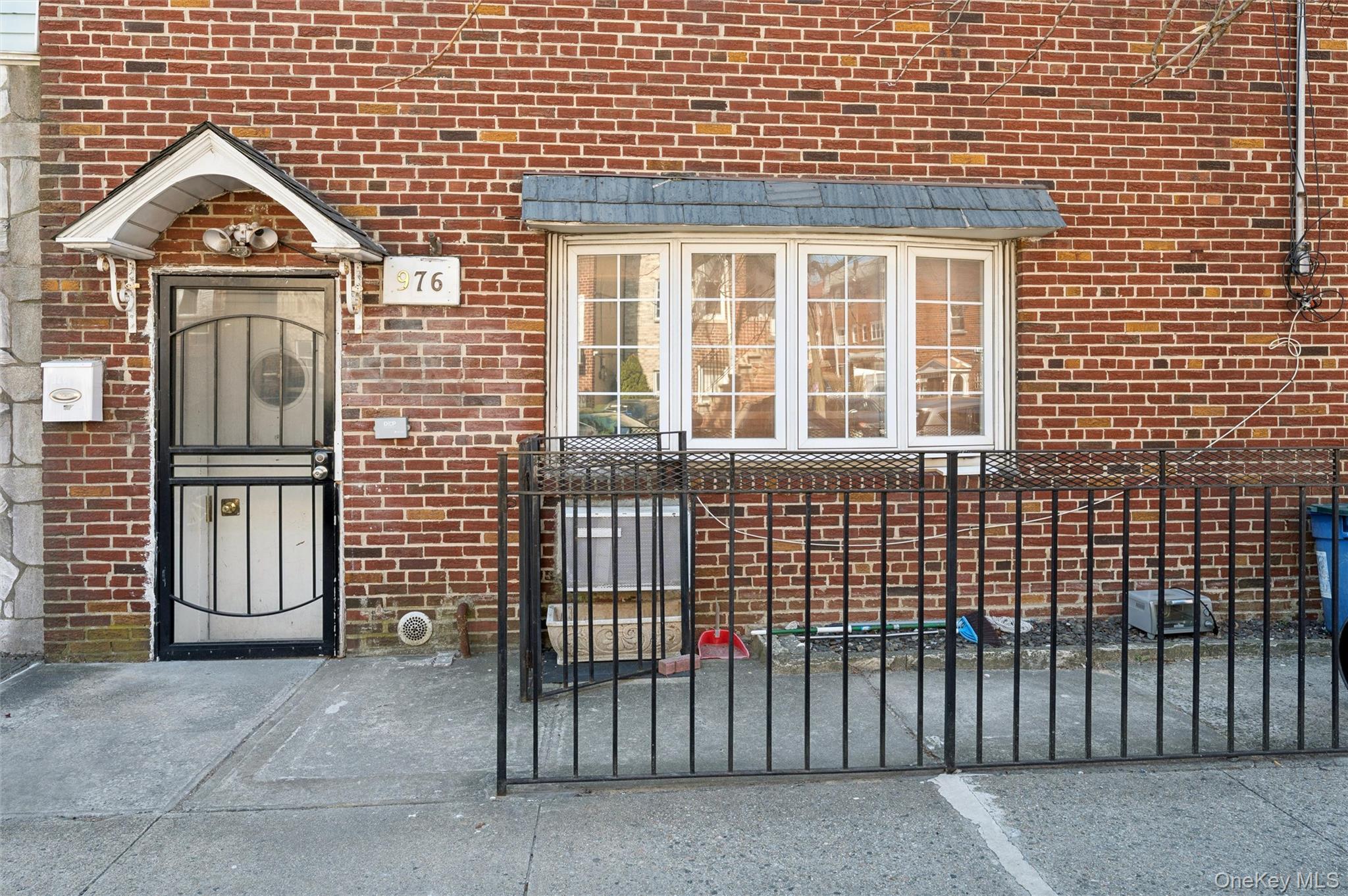 Single Family Sackett  Bronx, NY 10462, MLS-973949-2