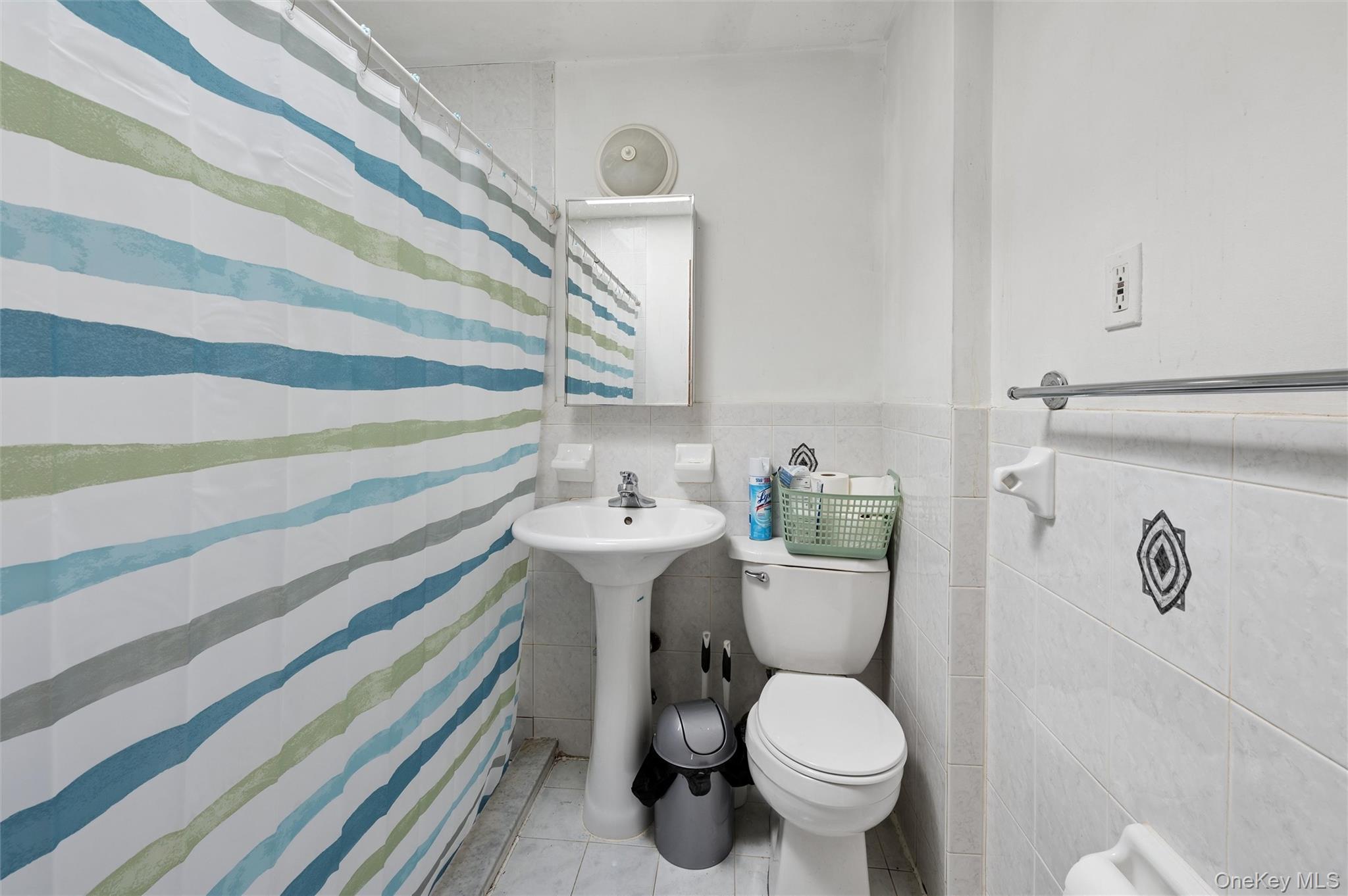 Single Family Sackett  Bronx, NY 10462, MLS-973949-20