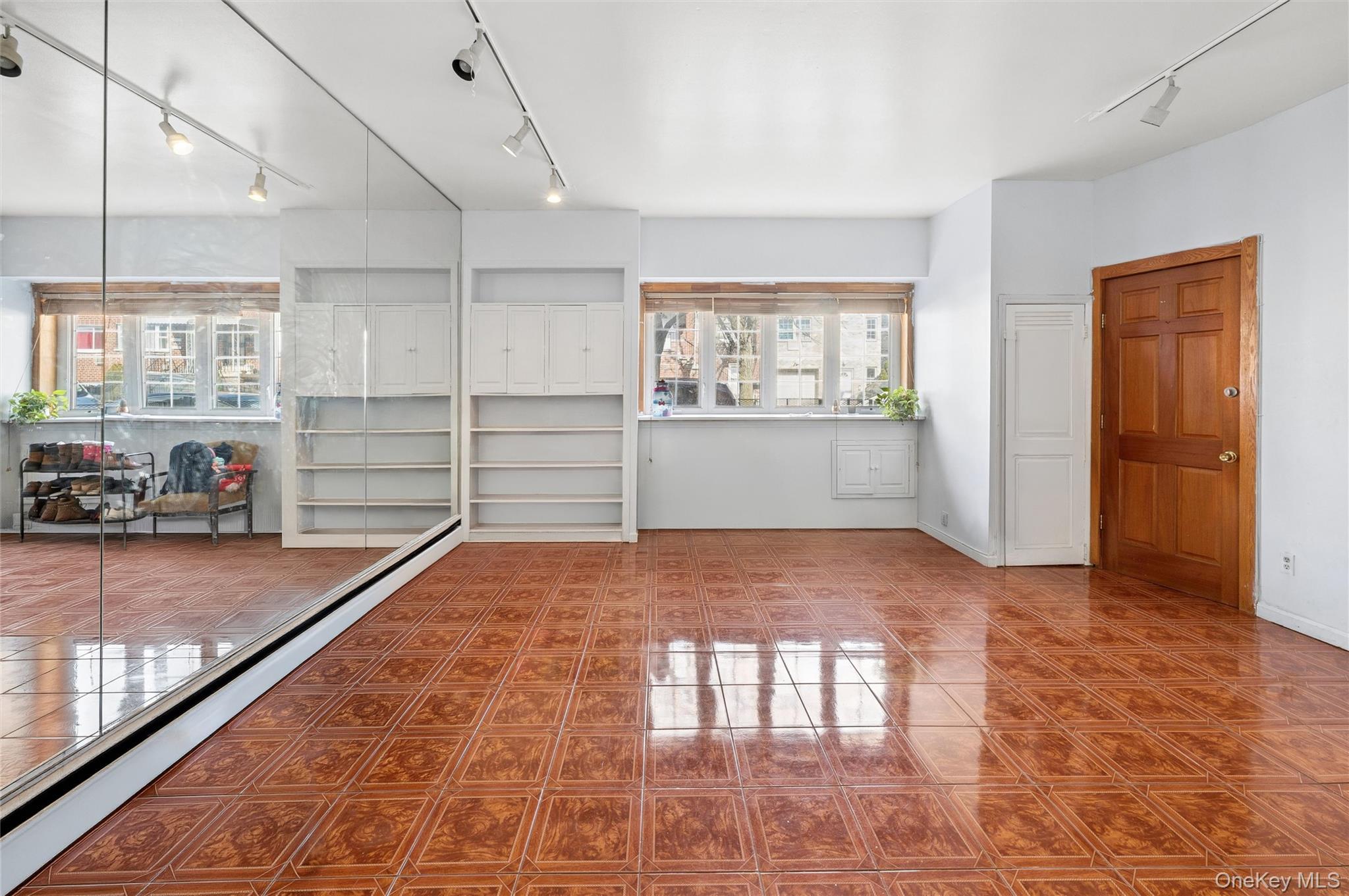 Single Family Sackett  Bronx, NY 10462, MLS-973949-3