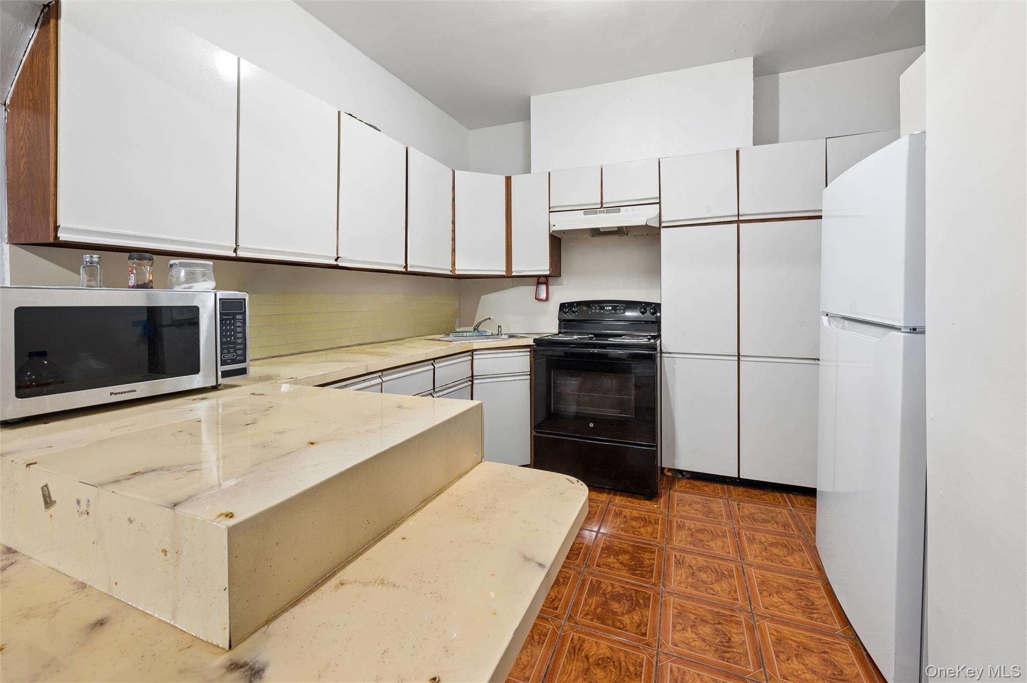 Single Family Sackett  Bronx, NY 10462, MLS-973949-5