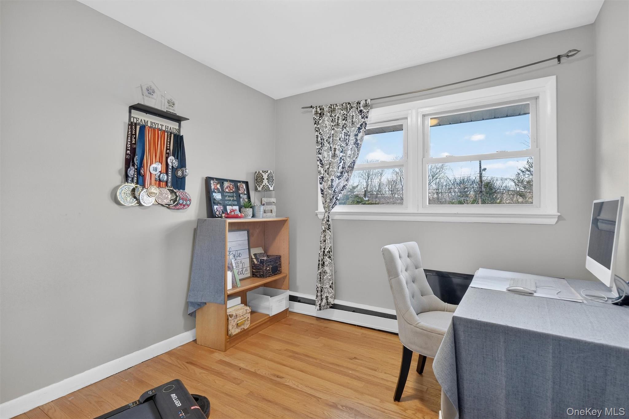 Single Family Edgewood  Orange County, NY 12550, MLS-973950-21