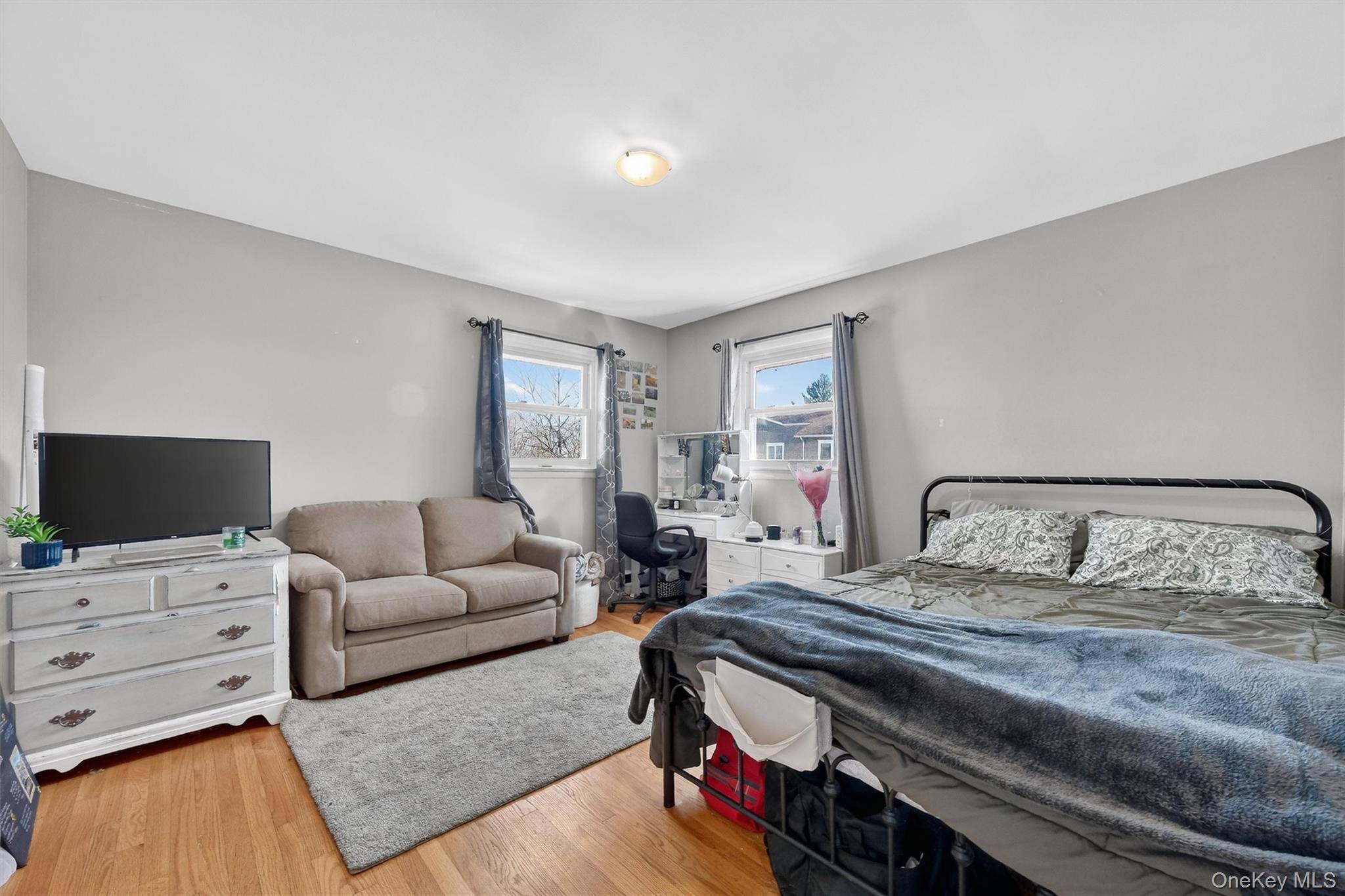 Single Family Edgewood  Orange County, NY 12550, MLS-973950-22