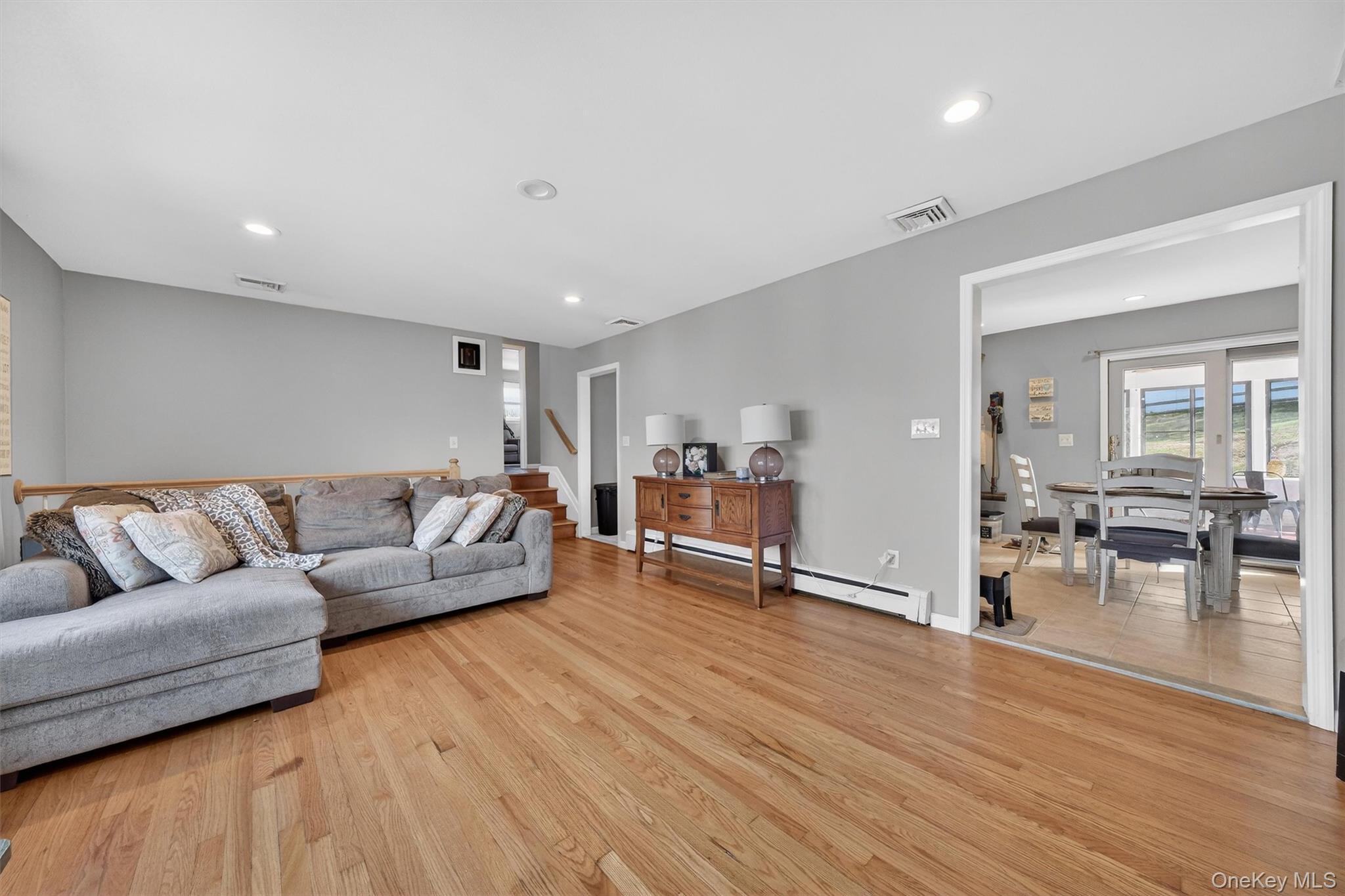 Single Family Edgewood  Orange County, NY 12550, MLS-973950-6