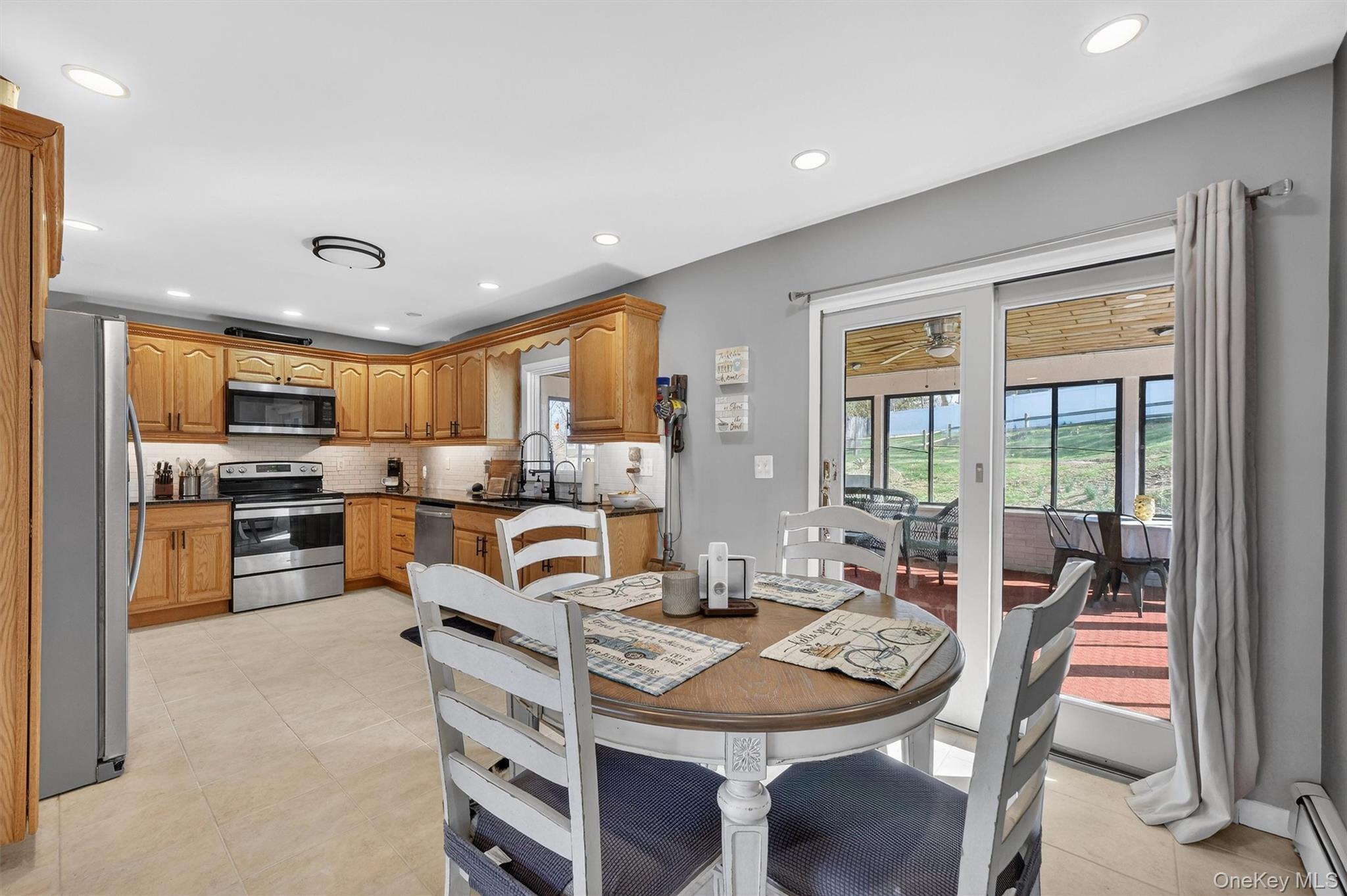 Single Family Edgewood  Orange County, NY 12550, MLS-973950-7