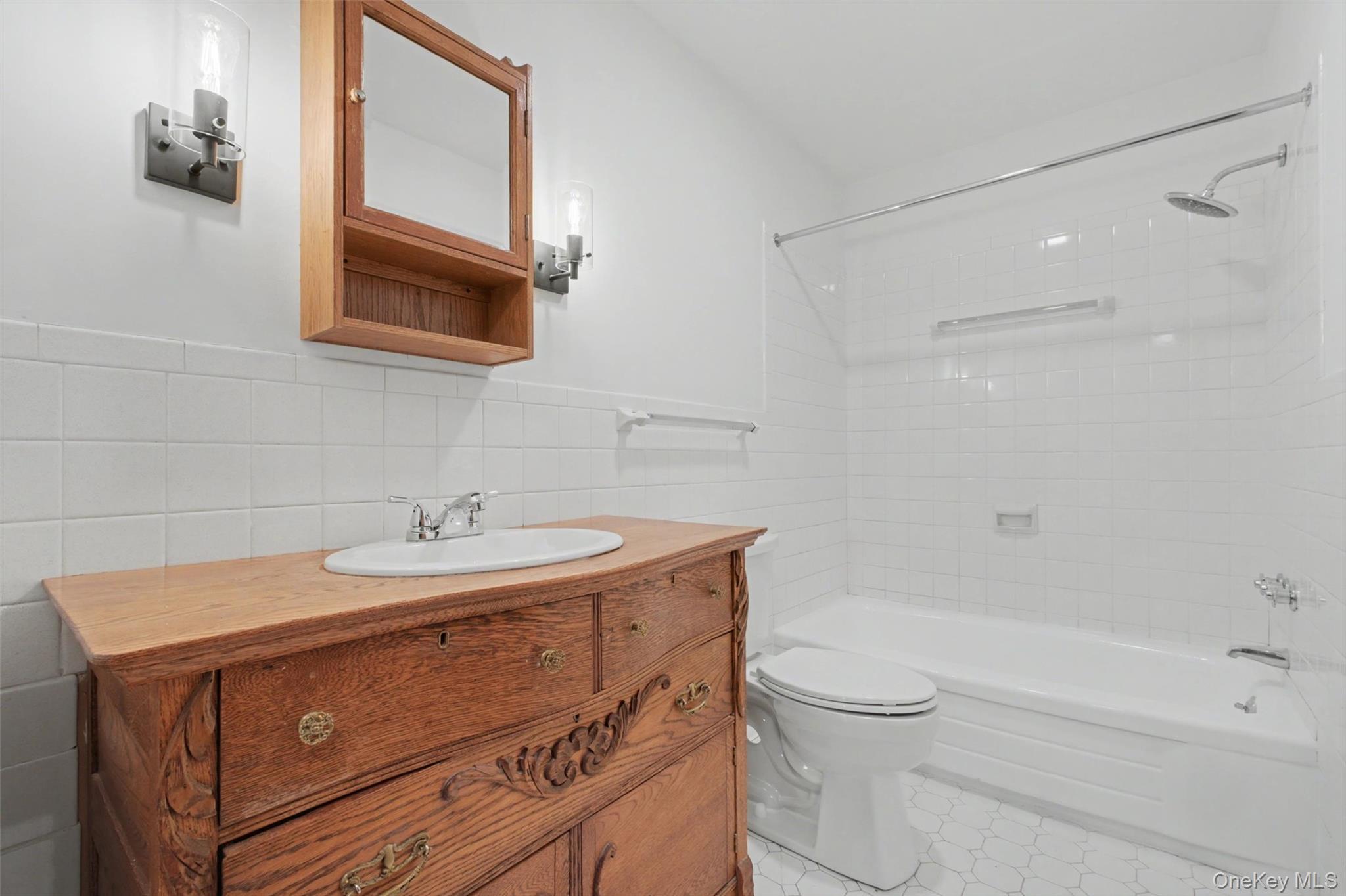 Single Family Hummel  Ulster County, NY 12561, MLS-973951-17