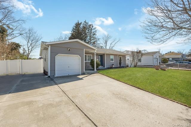 Single Family New Hampshire  Suffolk County, NY 11706, MLS-973952-2