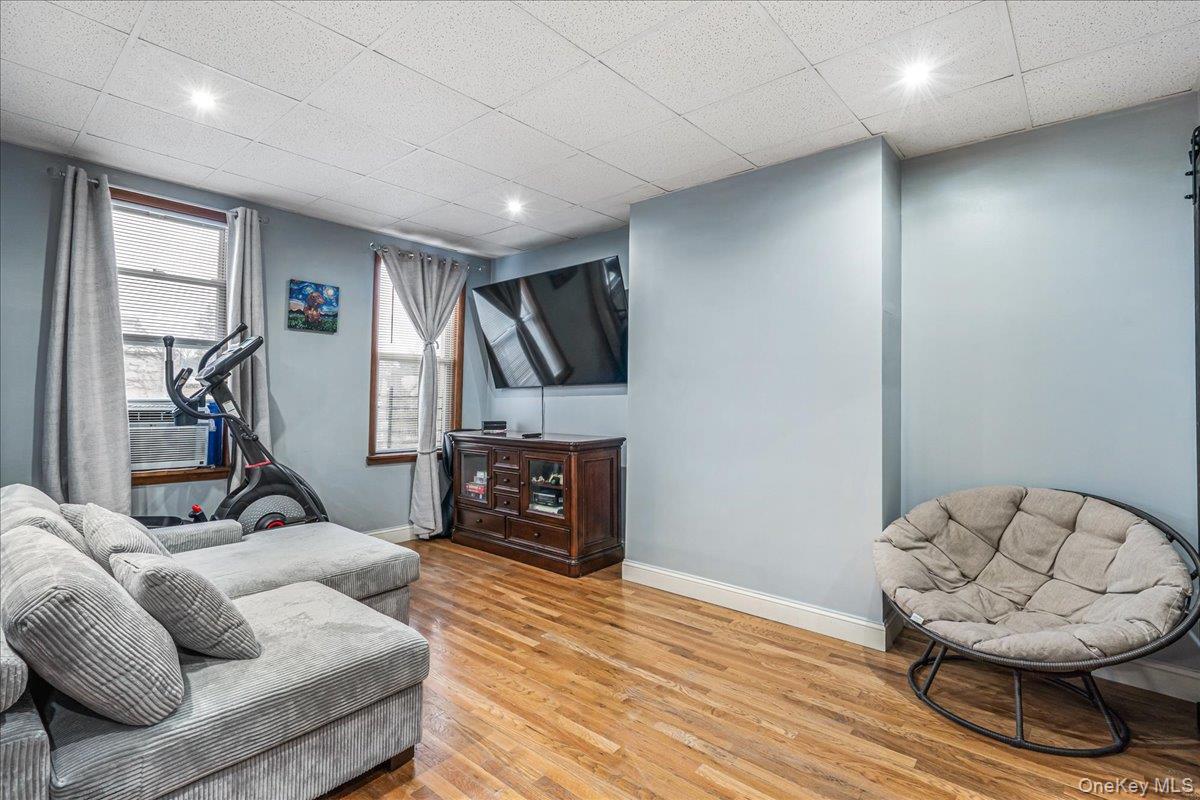 Single Family 70th  Queens, NY 11385, MLS-973959-23