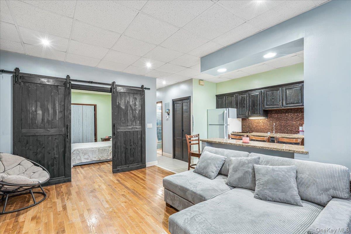 Single Family 70th  Queens, NY 11385, MLS-973959-25