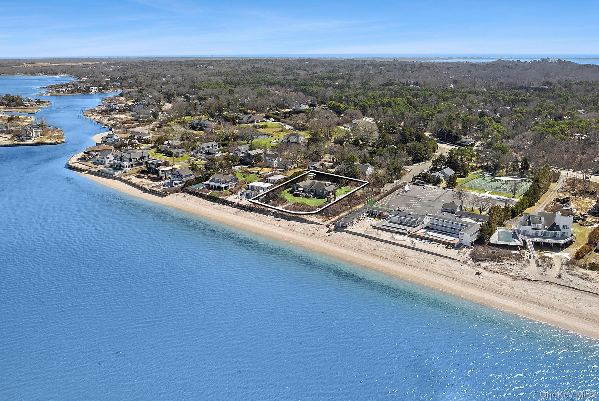 Single Family Peconic Crescent  Suffolk County, NY 11946, MLS-973960-21