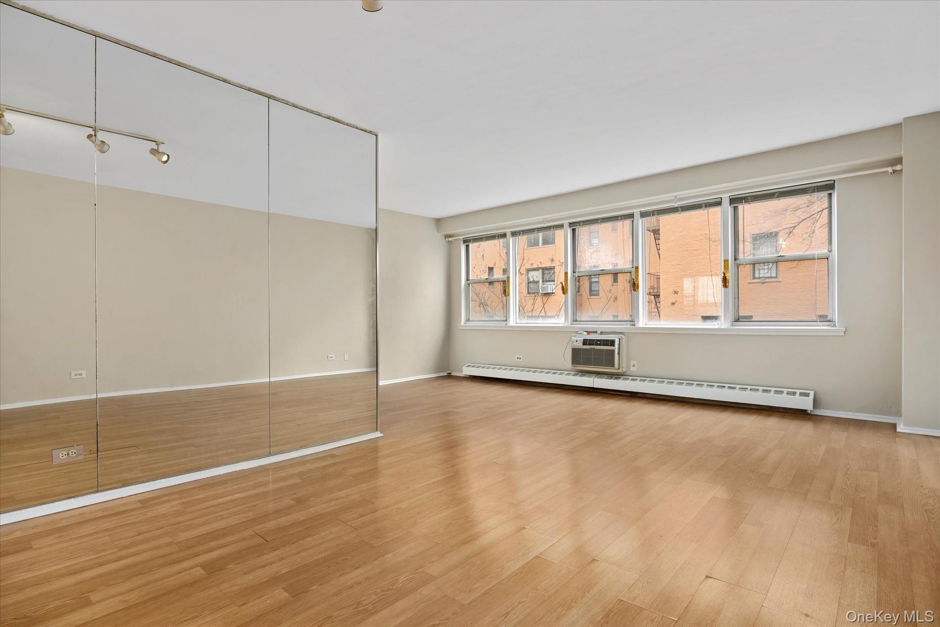 Coop 165th  Queens, NY 11432, MLS-973963-2